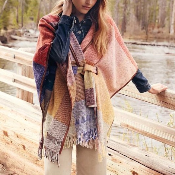 Anthropologie Nomad by Morgan Carper Belted Fringe Shawl Wrap Cape - Picture 4 of 16